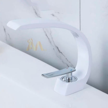 Curve White Faucet